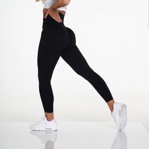 NVGTN Black Seamless Leggings